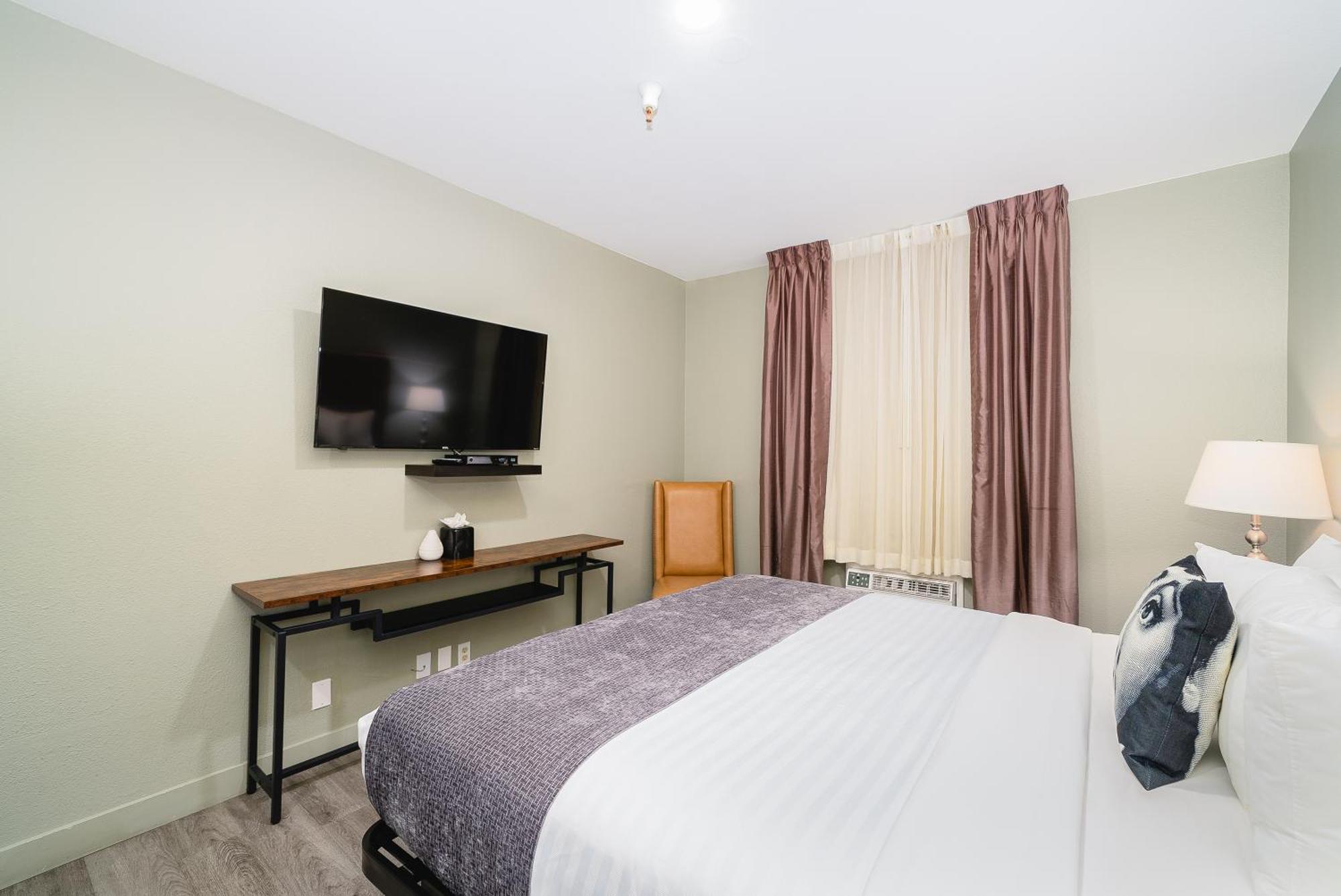 Urban Boutique Hotel- Little Italy, Downtown Hotel San Diego