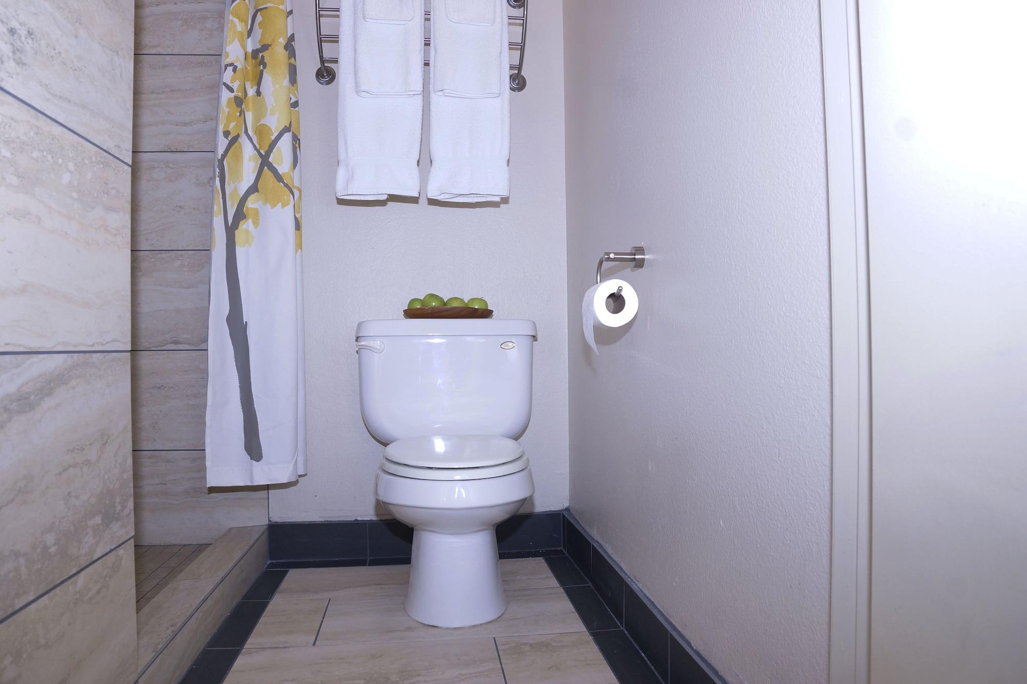 Urban Boutique Hotel- Little Italy, Downtown 3*